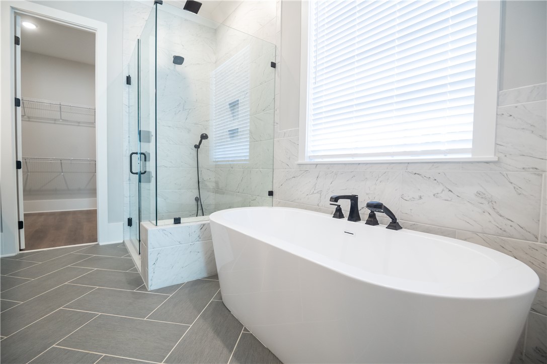 818 SUMMERLIN CIRCLE