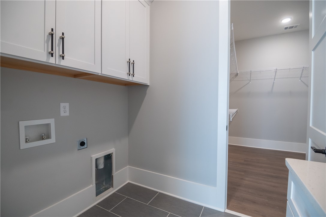 818 SUMMERLIN CIRCLE