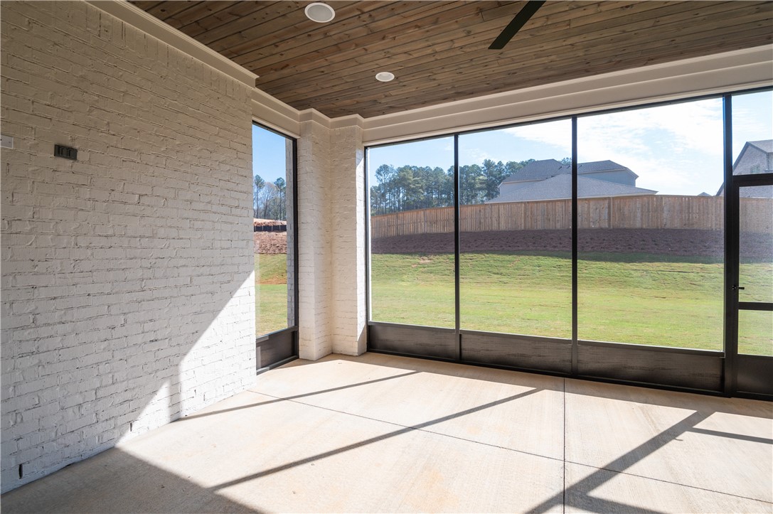 816 SUMMERLIN CIRCLE