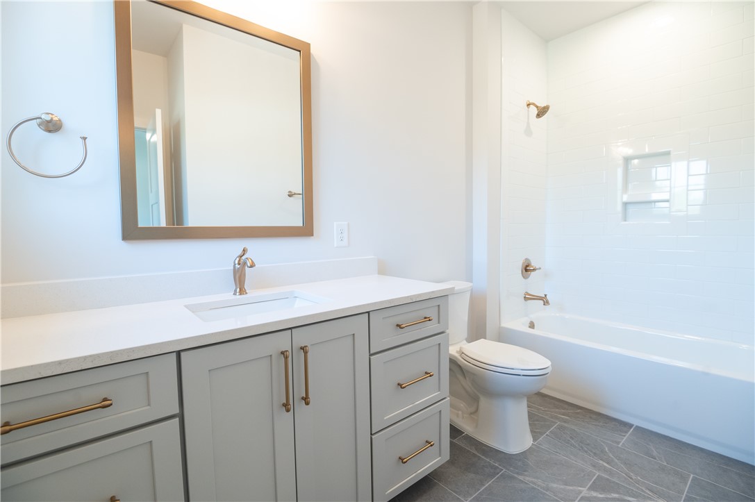 816 SUMMERLIN CIRCLE