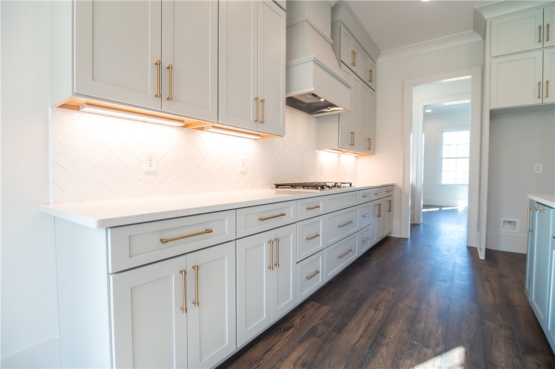 816 SUMMERLIN CIRCLE