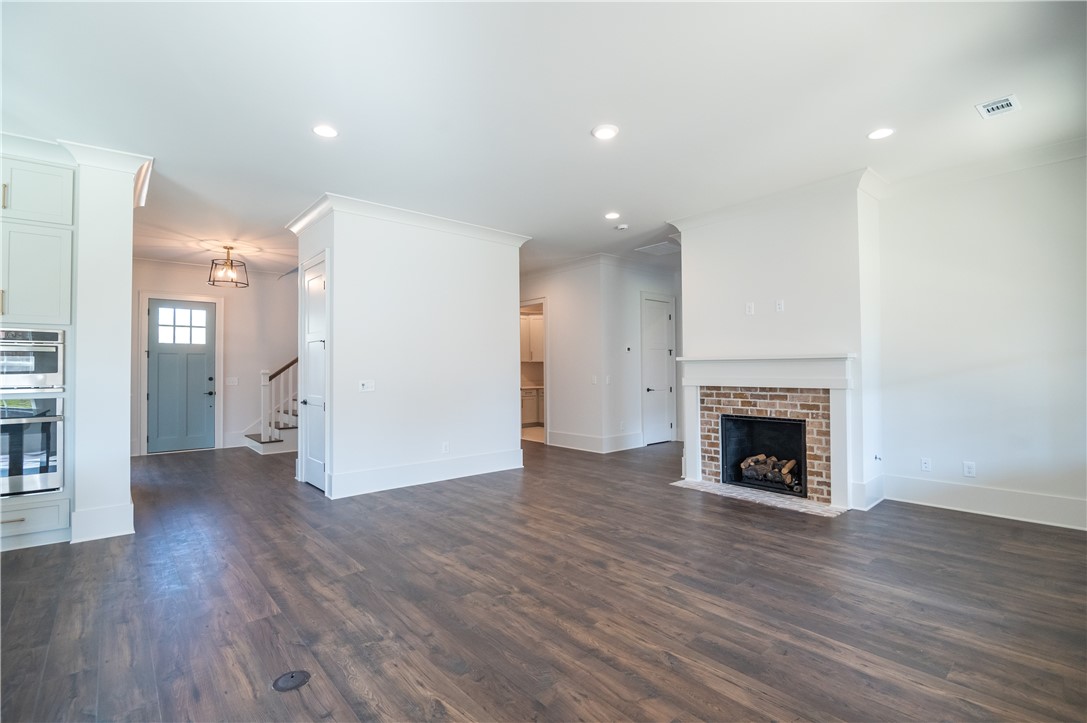 816 SUMMERLIN CIRCLE