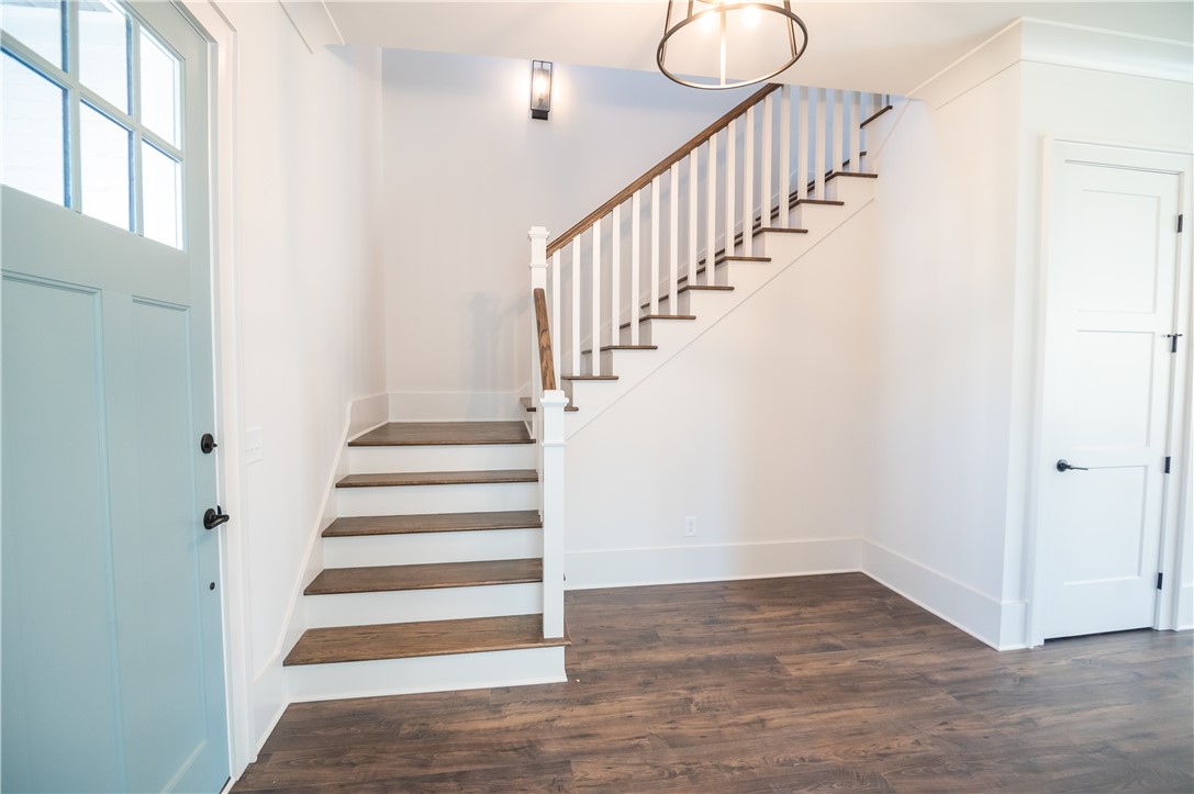 816 SUMMERLIN CIRCLE