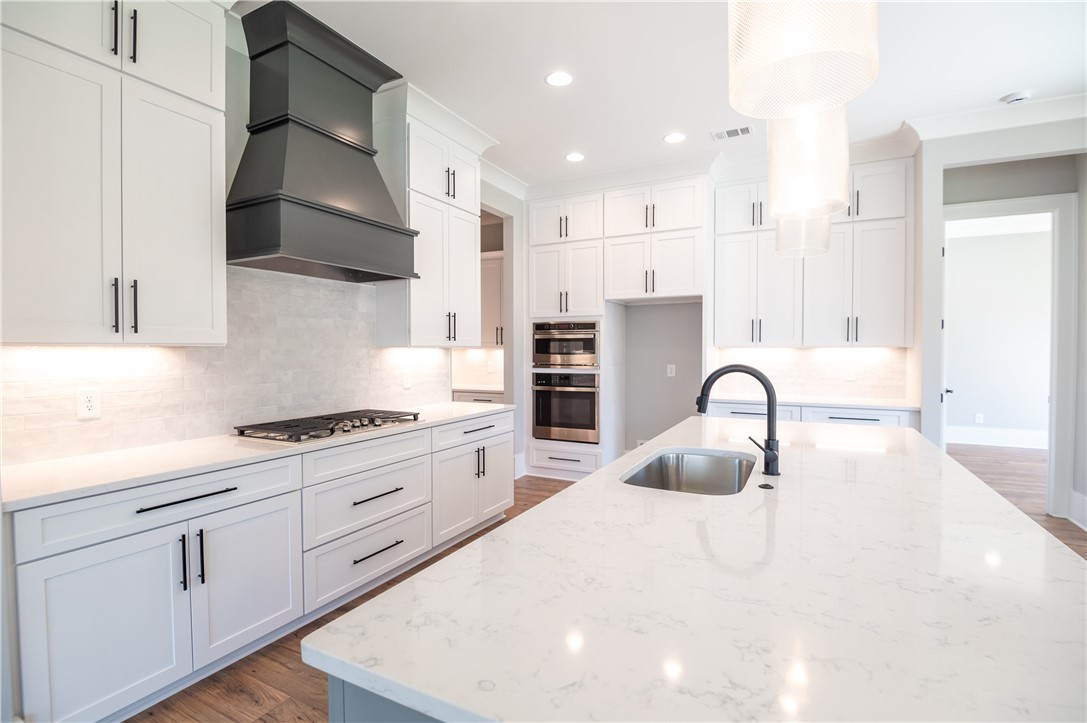 814 SUMMERLIN CIRCLE