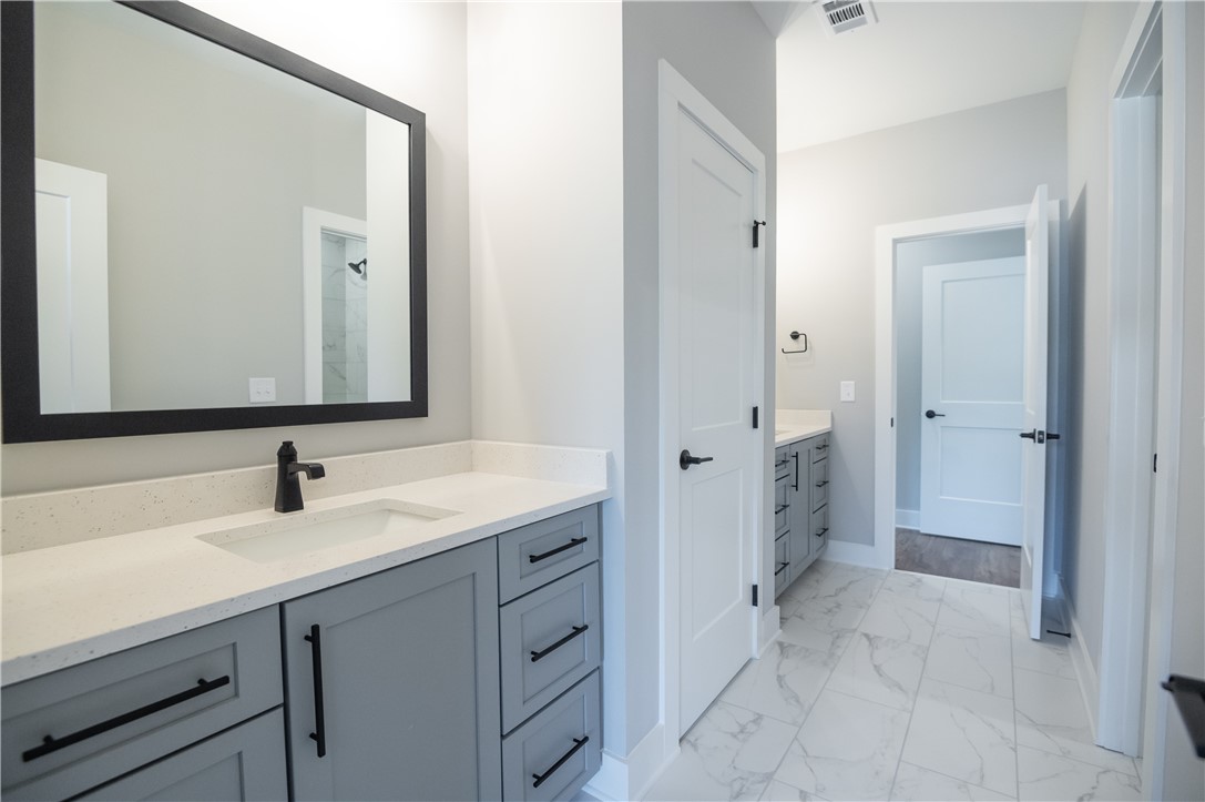 814 SUMMERLIN CIRCLE