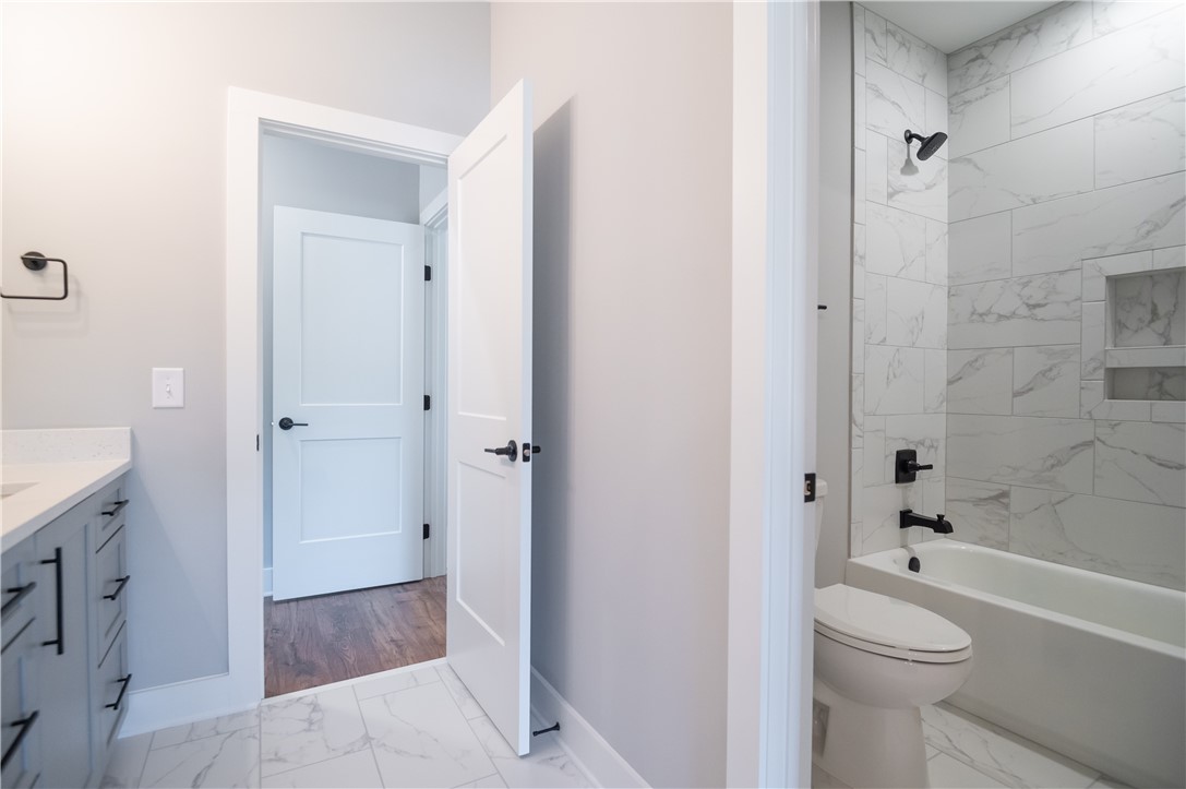 814 SUMMERLIN CIRCLE