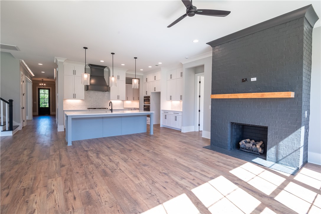 814 SUMMERLIN CIRCLE