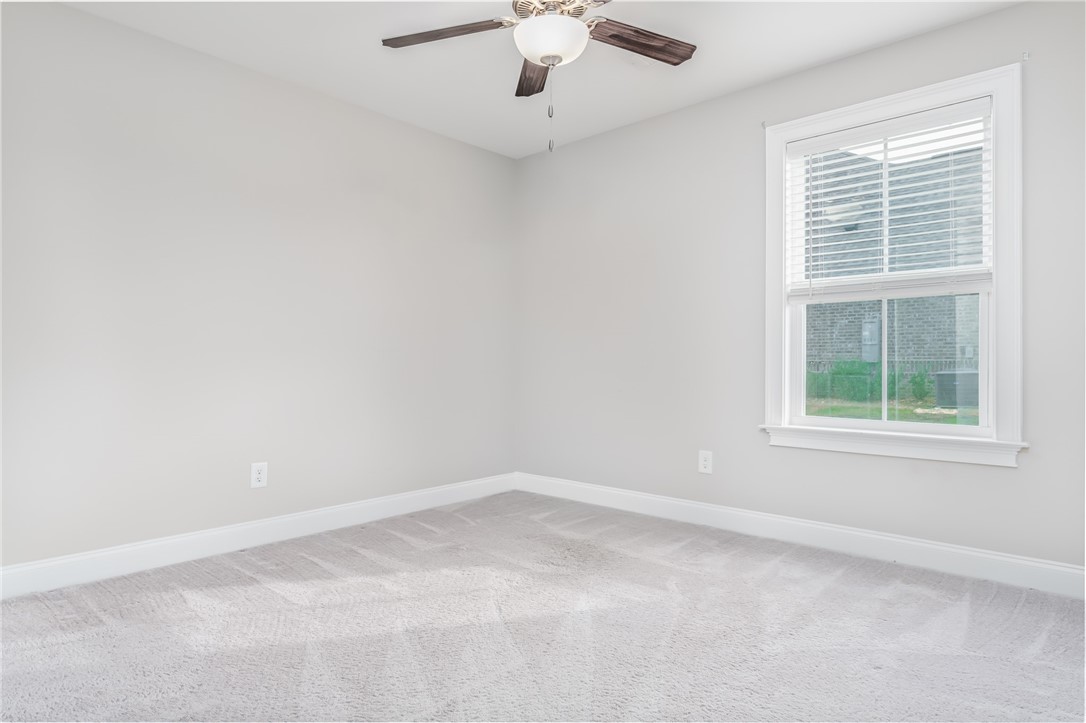 555 TOWNE LAKE PARKWAY