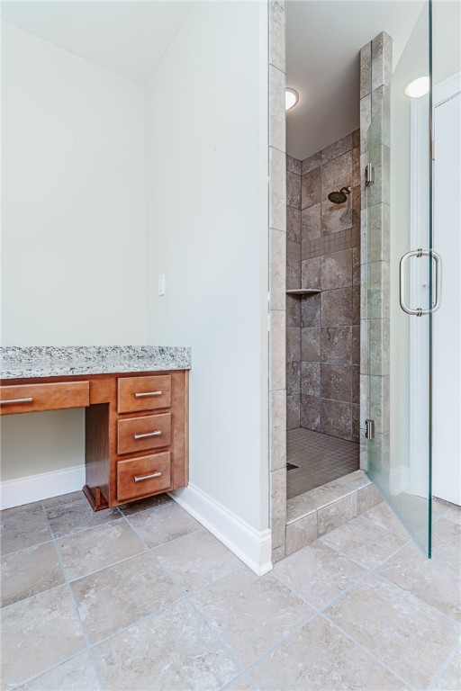 555 TOWNE LAKE PARKWAY