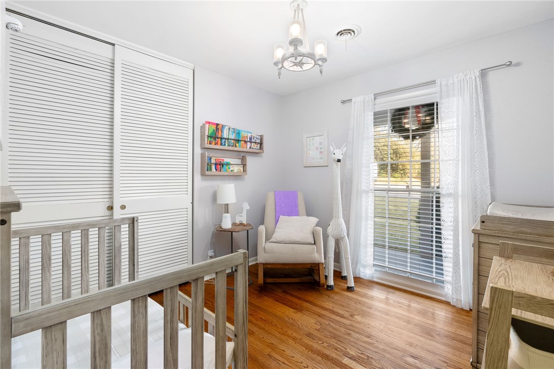 1706 HIGHLAND CIRCLE