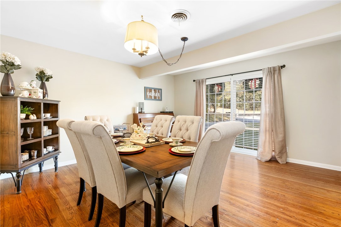 1706 HIGHLAND CIRCLE