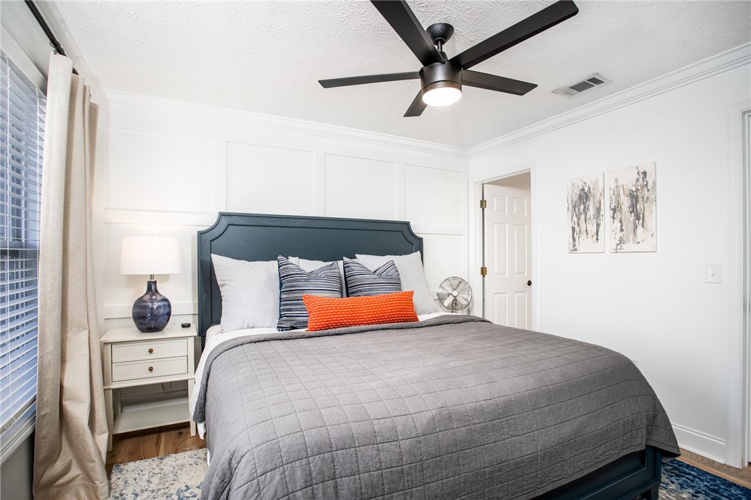 1114 S COLLEGE STREET 4102