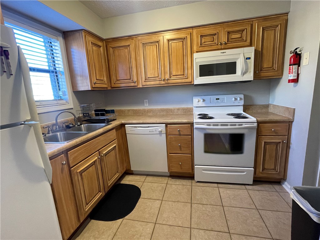 111 S ROSS STREET 10