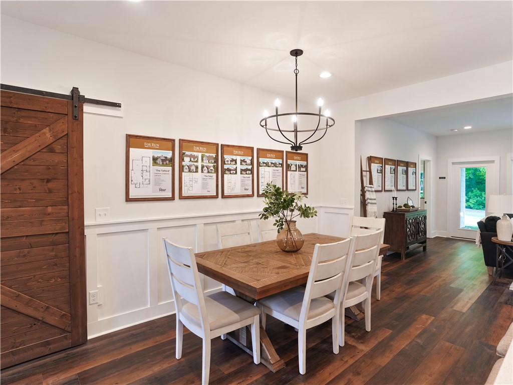 1168 WOODLAND CIRCLE