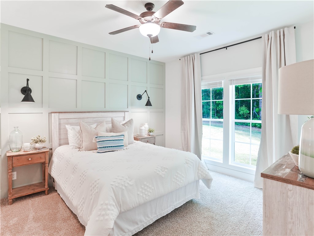 1168 WOODLAND CIRCLE