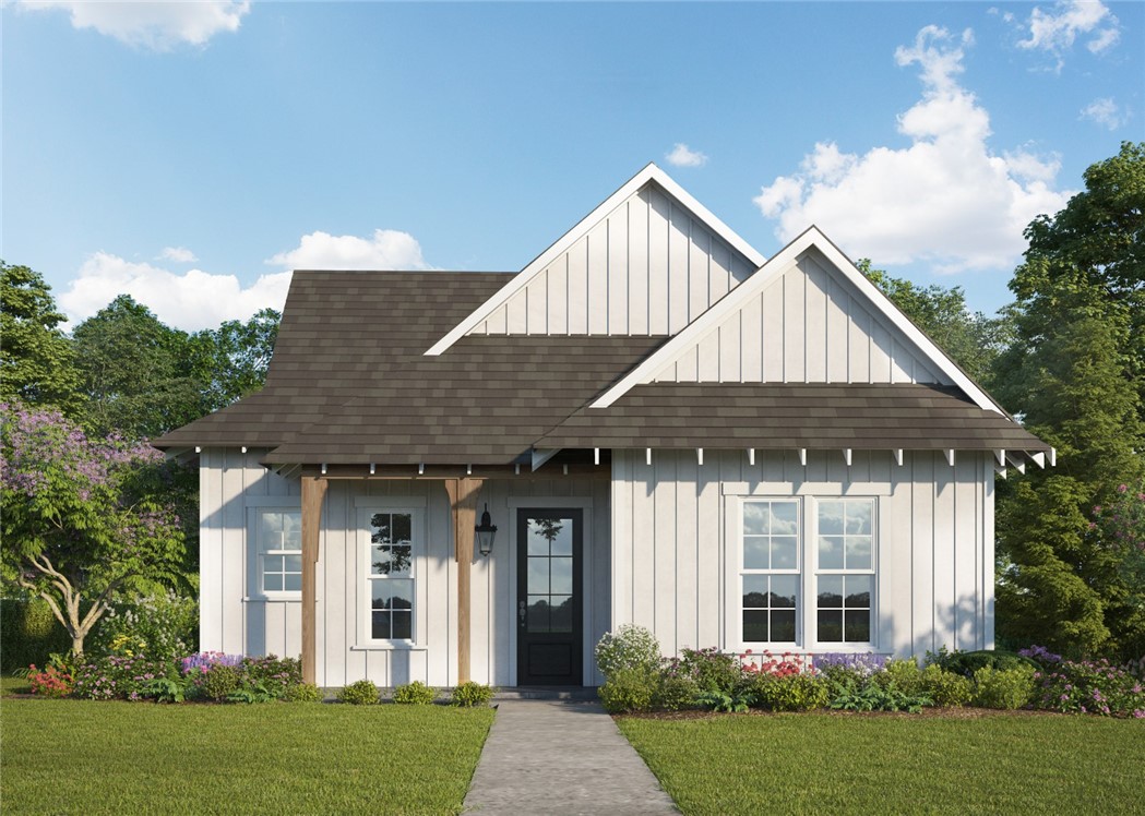 1168 WOODLAND CIRCLE