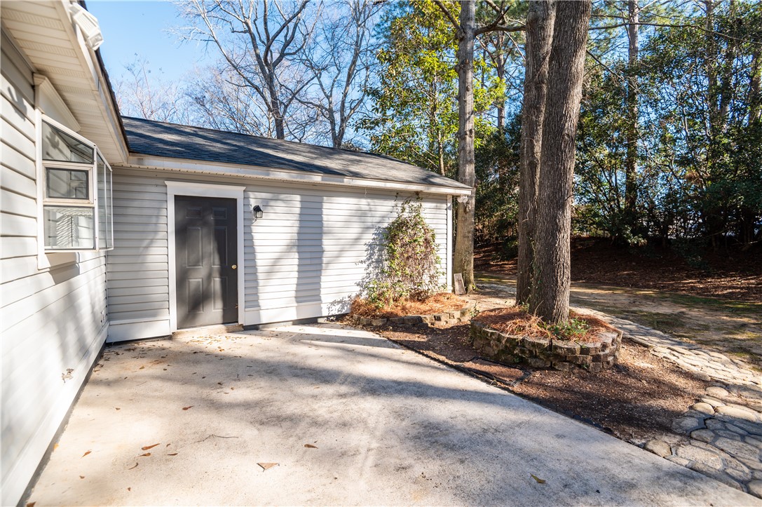 630 N COLLEGE STREET