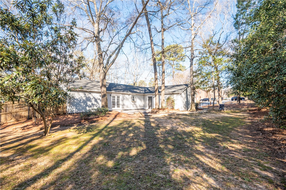 630 N COLLEGE STREET