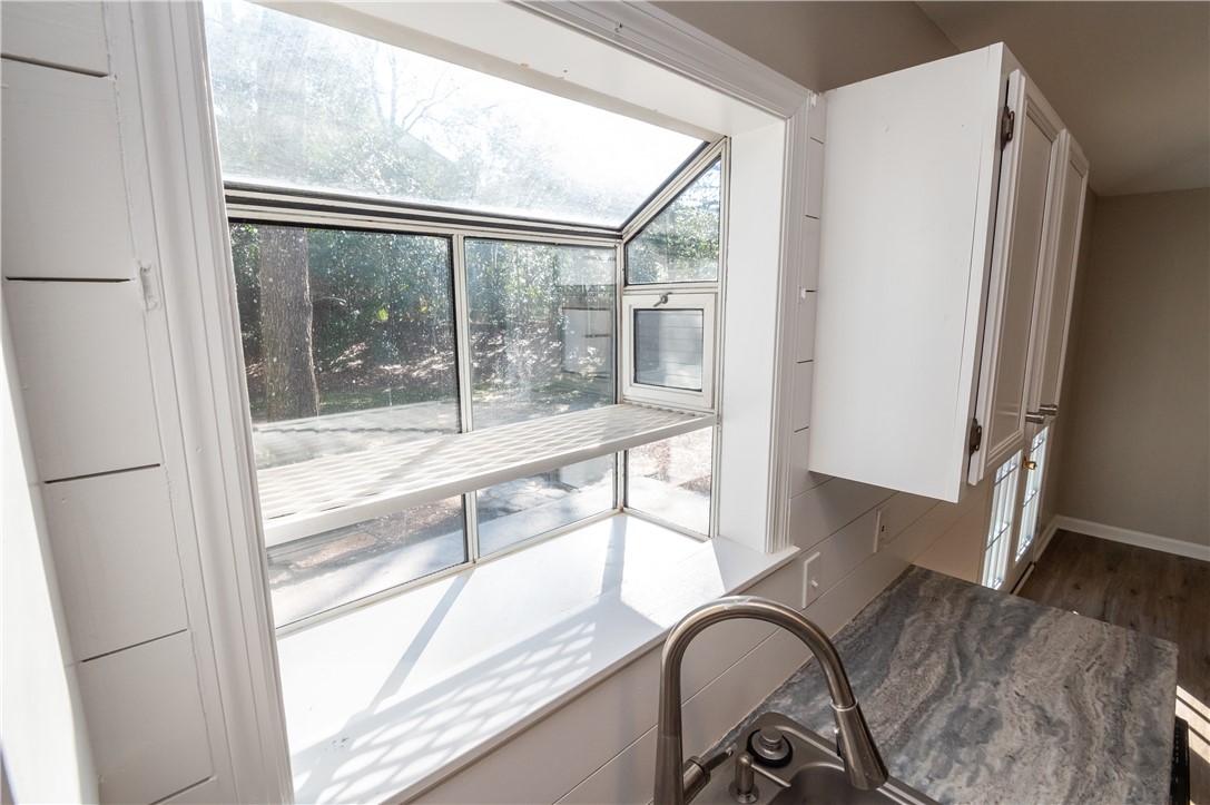 630 N COLLEGE STREET