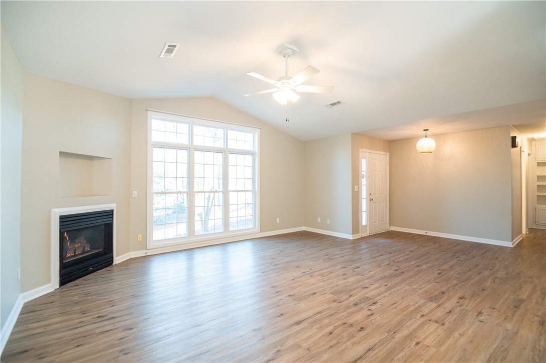 630 N COLLEGE STREET