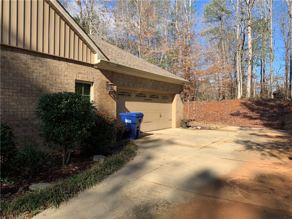 716 LEE ROAD 2039 N/A