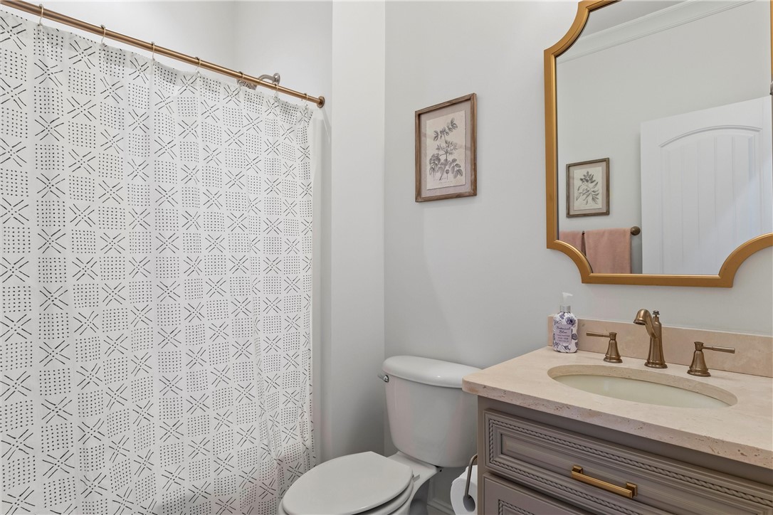 480 BENNINGTON COURT