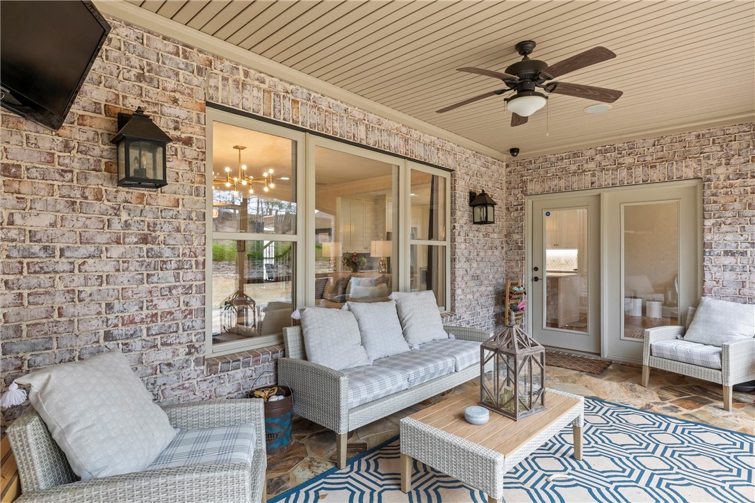 480 BENNINGTON COURT