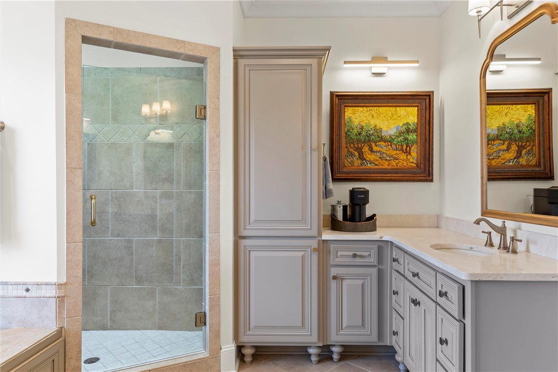 480 BENNINGTON COURT