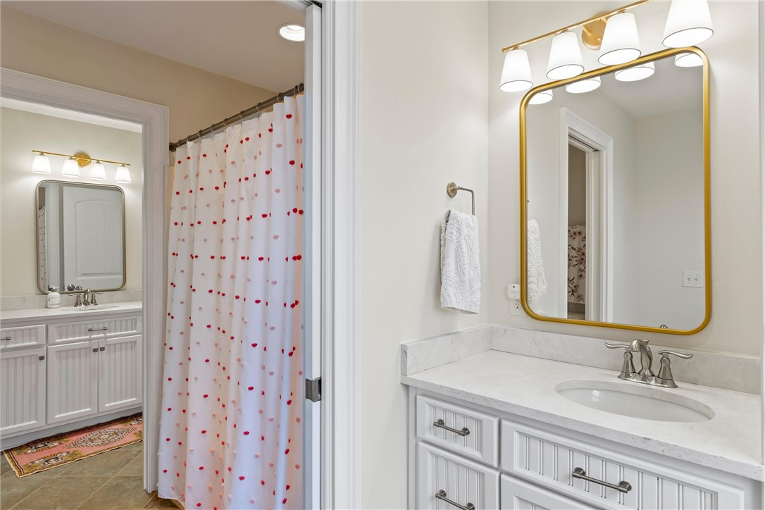 480 BENNINGTON COURT