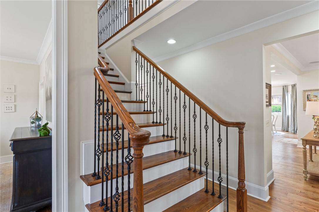 480 BENNINGTON COURT