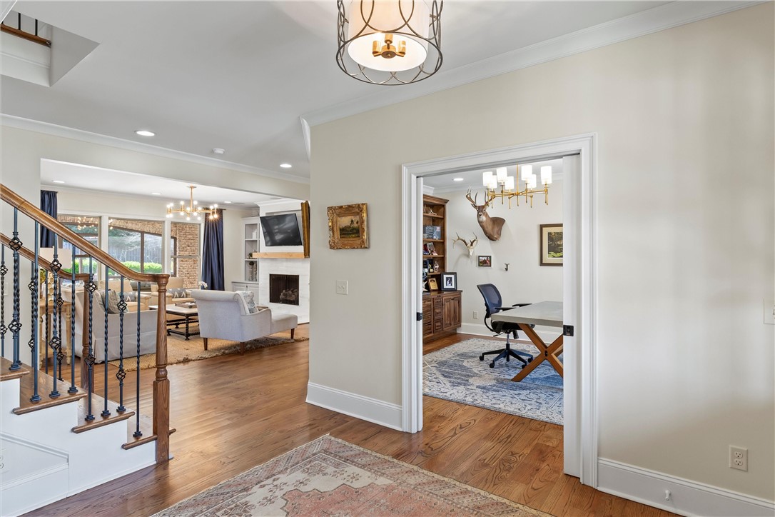 480 BENNINGTON COURT