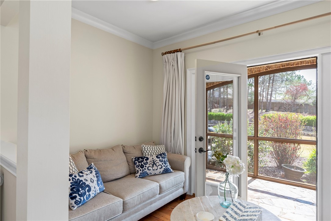 480 BENNINGTON COURT