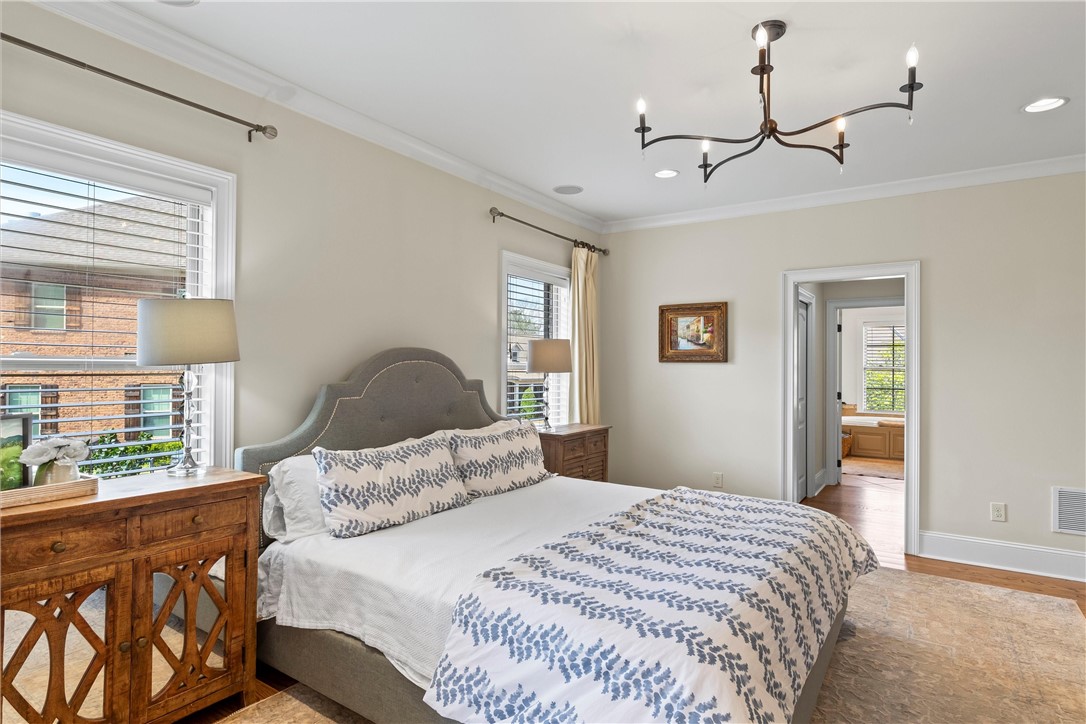 480 BENNINGTON COURT