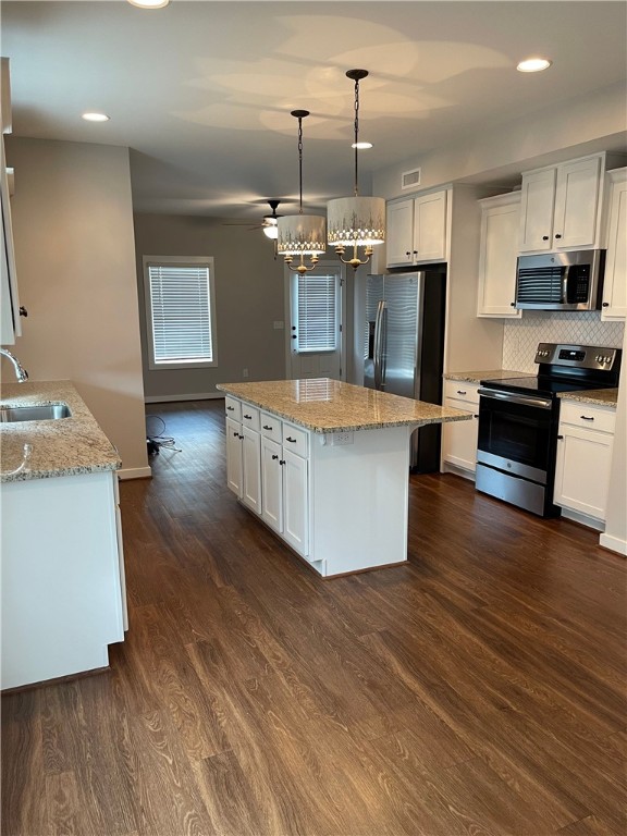 728 NORTHERN VILLAGE COURT