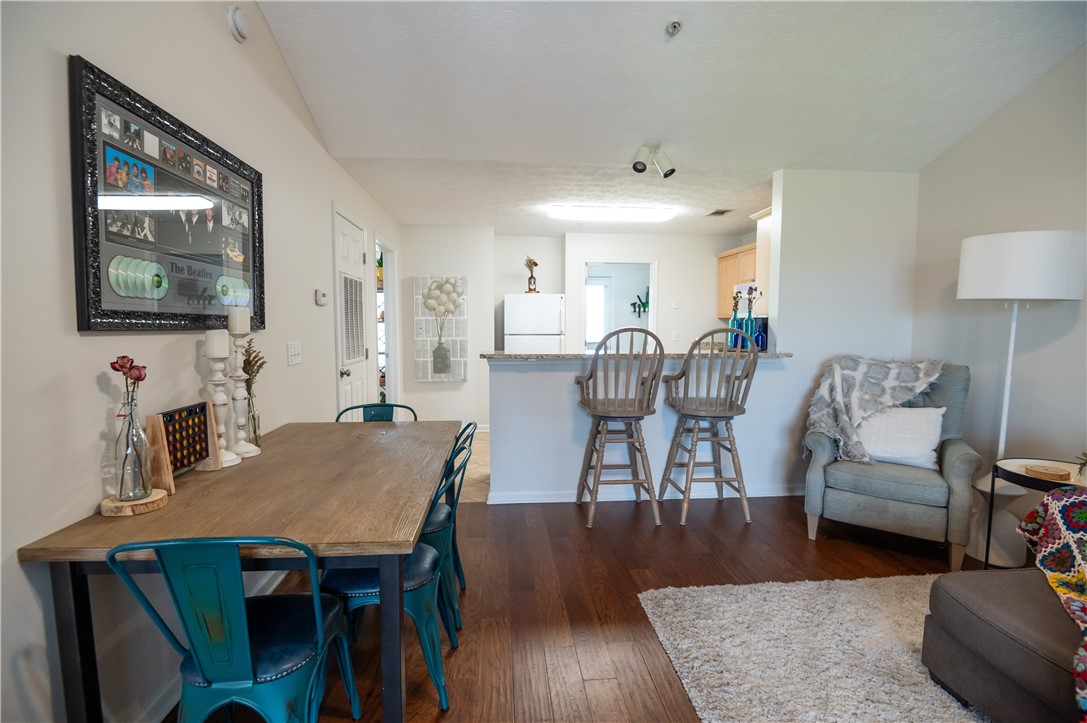 402 W GLENN AVENUE B306