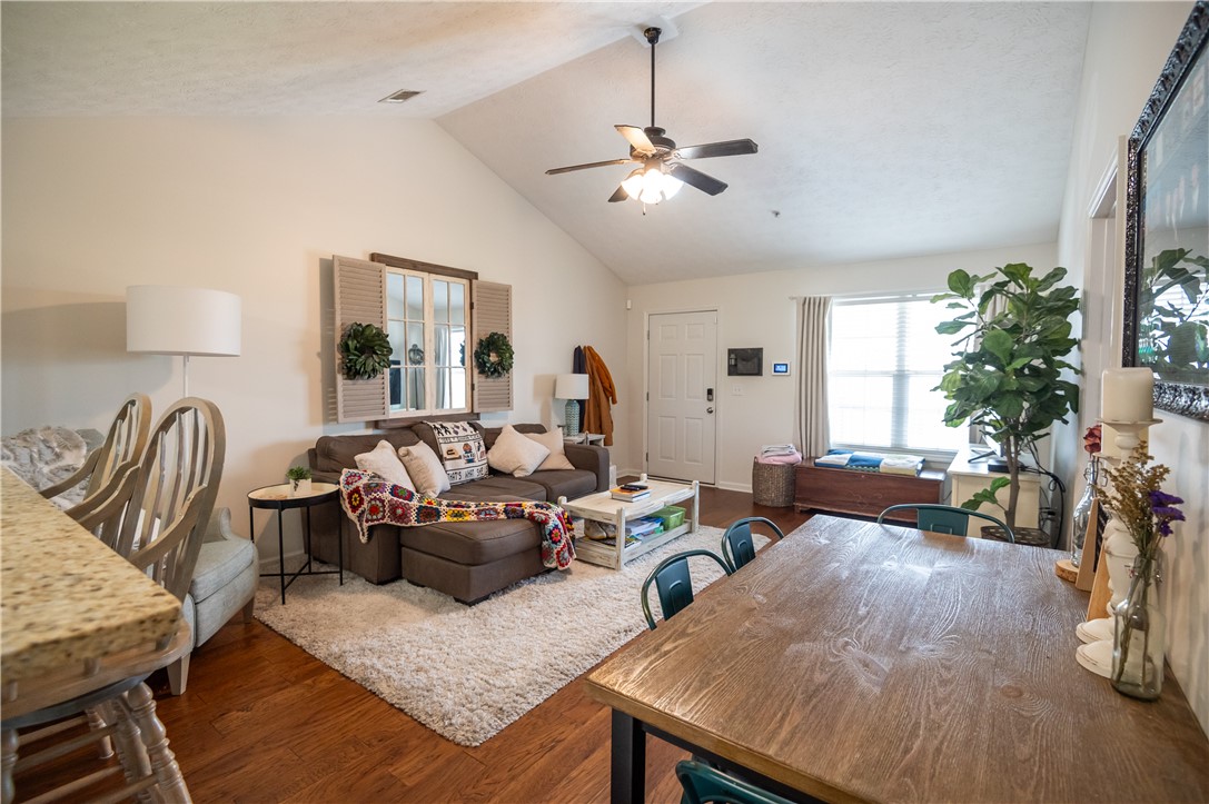 402 W GLENN AVENUE B306