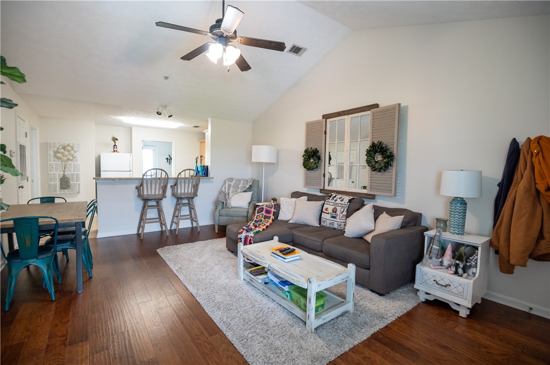 402 W GLENN AVENUE B306