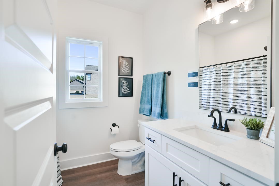 1102 WOODLAND CIRCLE