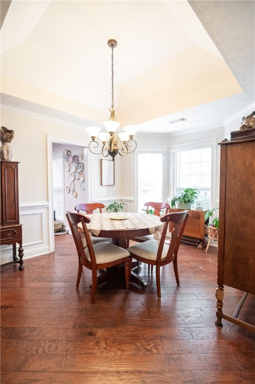 1818 SHADOW BEND LANE