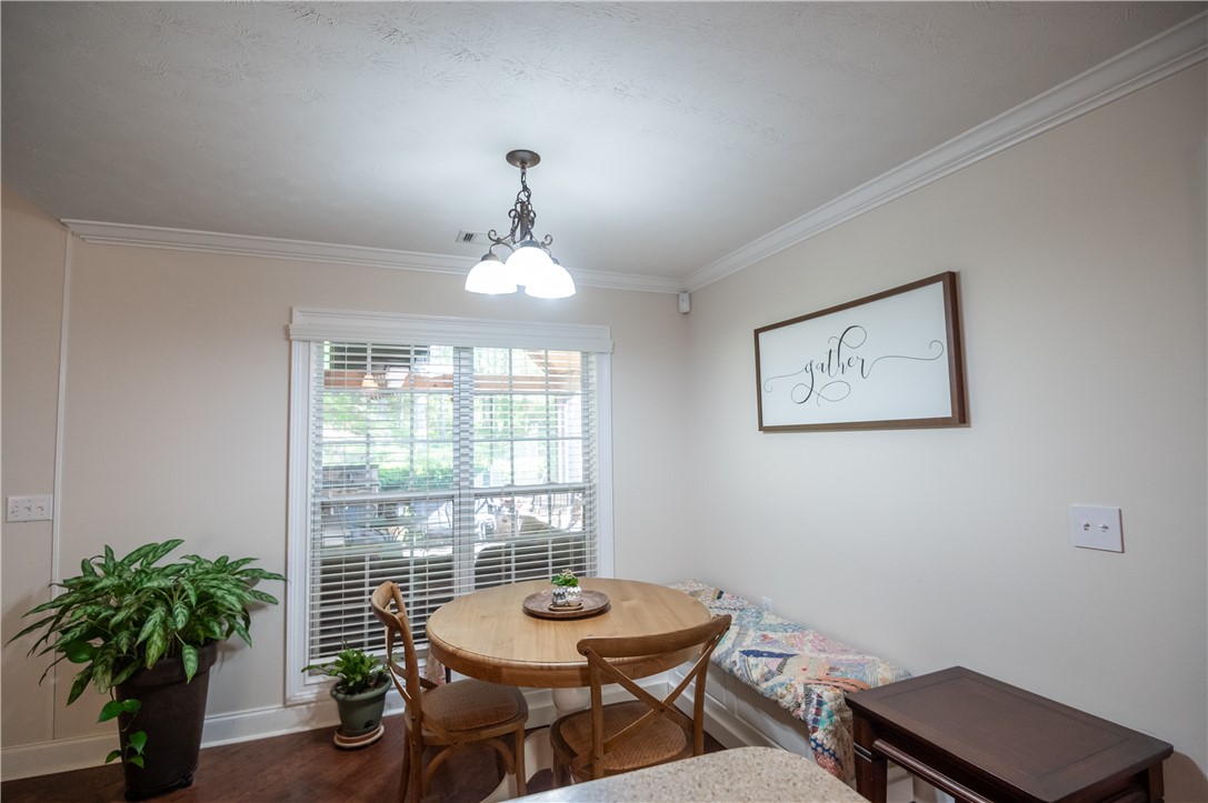 1818 SHADOW BEND LANE