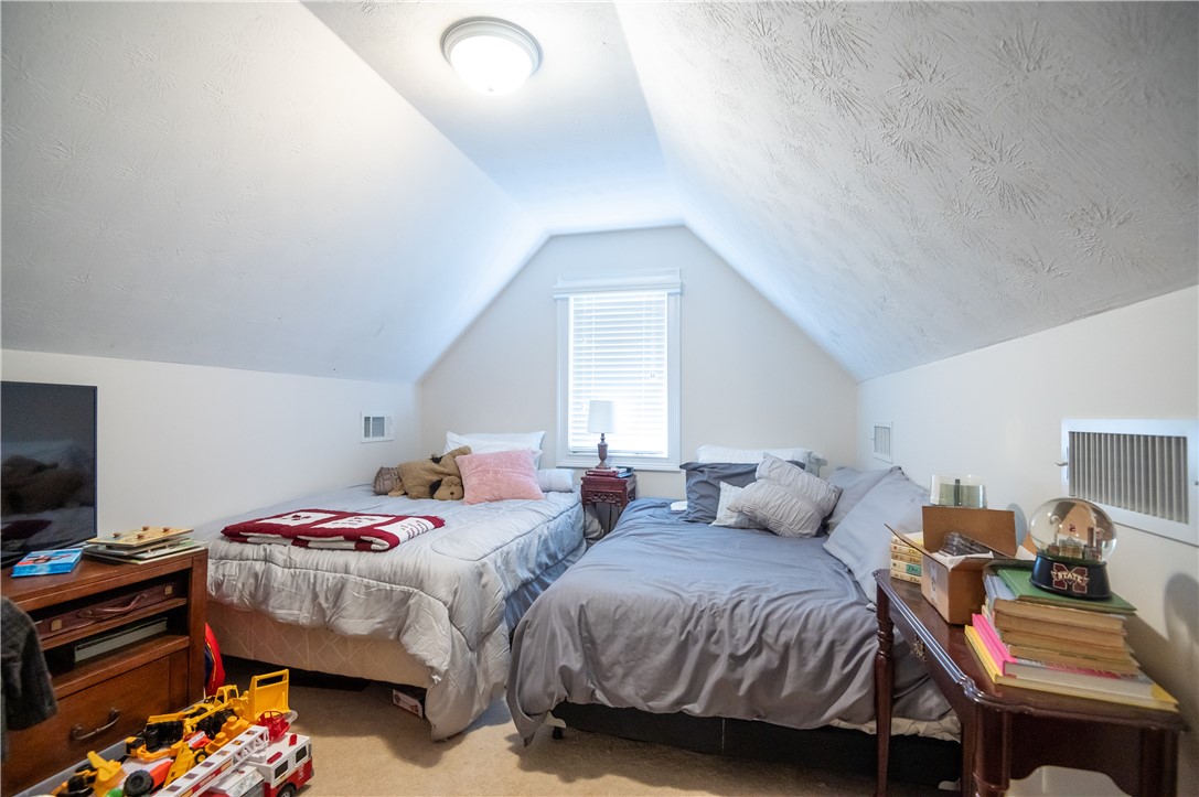 1818 SHADOW BEND LANE