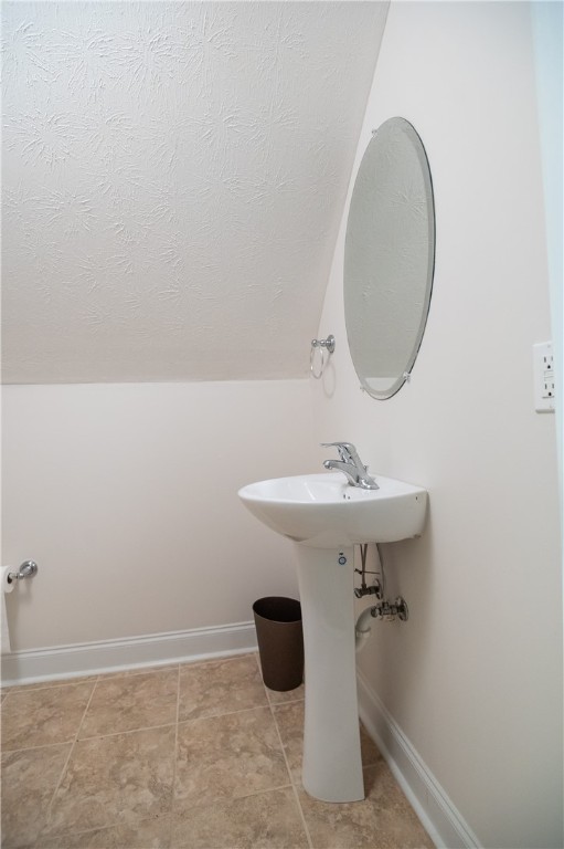 1818 SHADOW BEND LANE