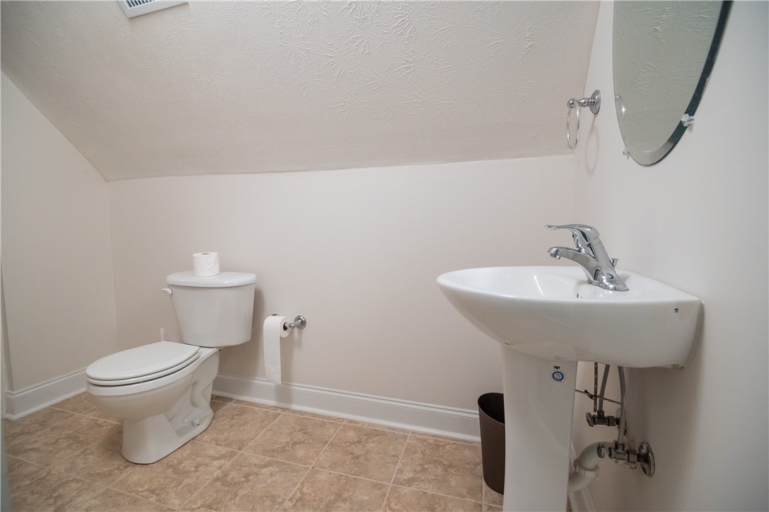 1818 SHADOW BEND LANE