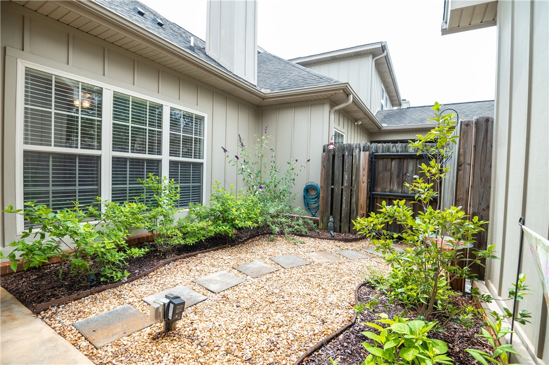 1630 ACADEMY DRIVE 901