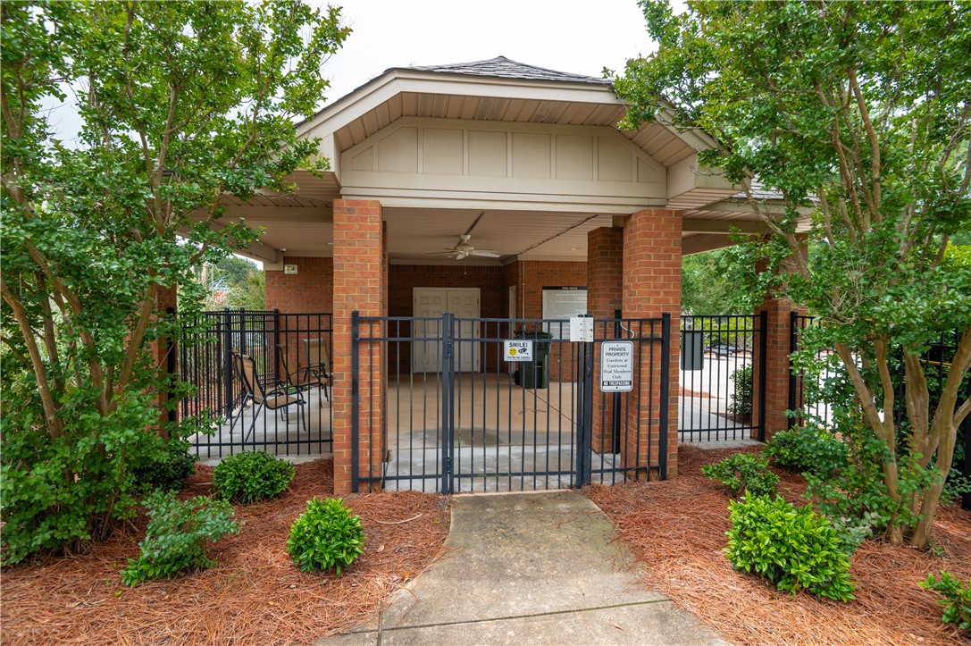 1630 ACADEMY DRIVE 901