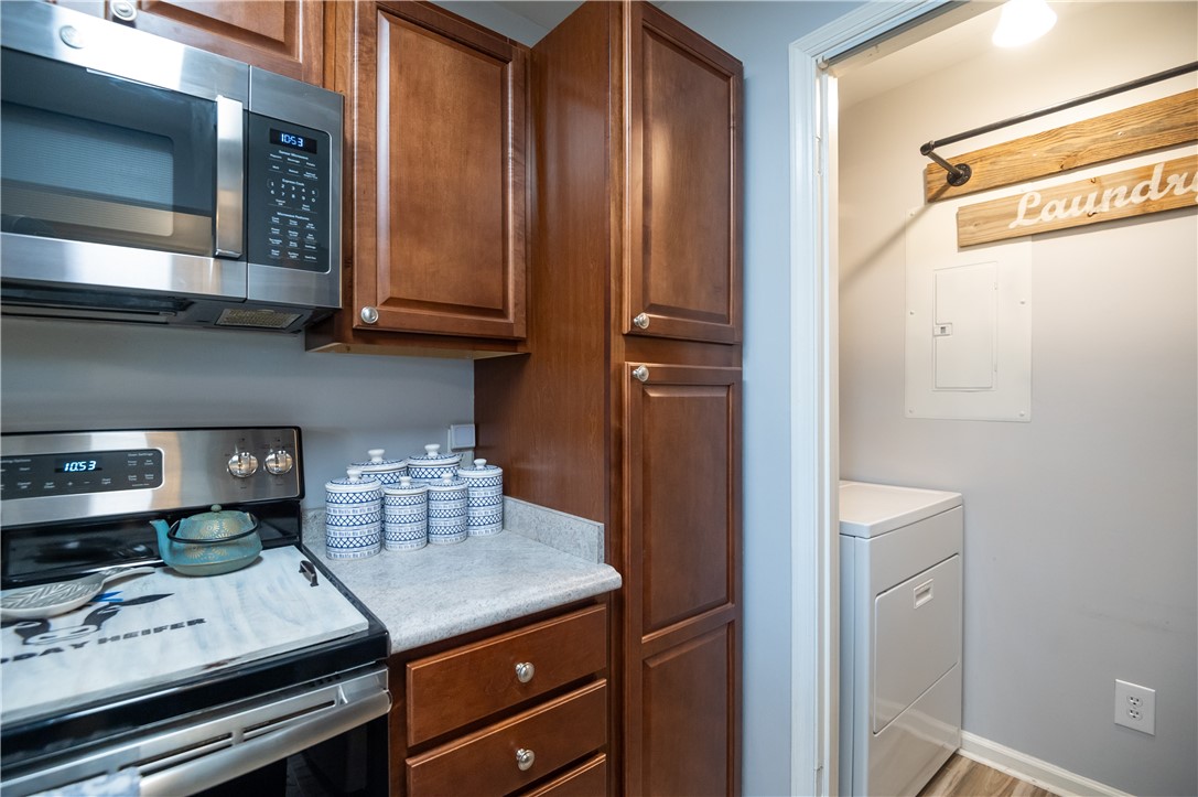 1000 STONEGATE DRIVE E