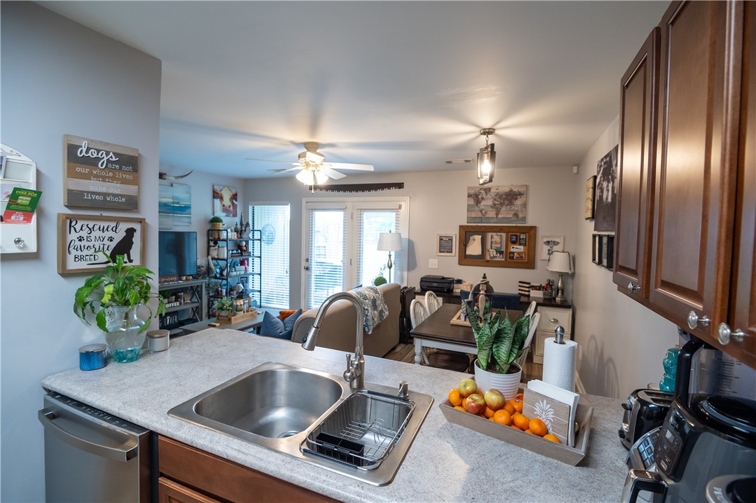 1000 STONEGATE DRIVE E