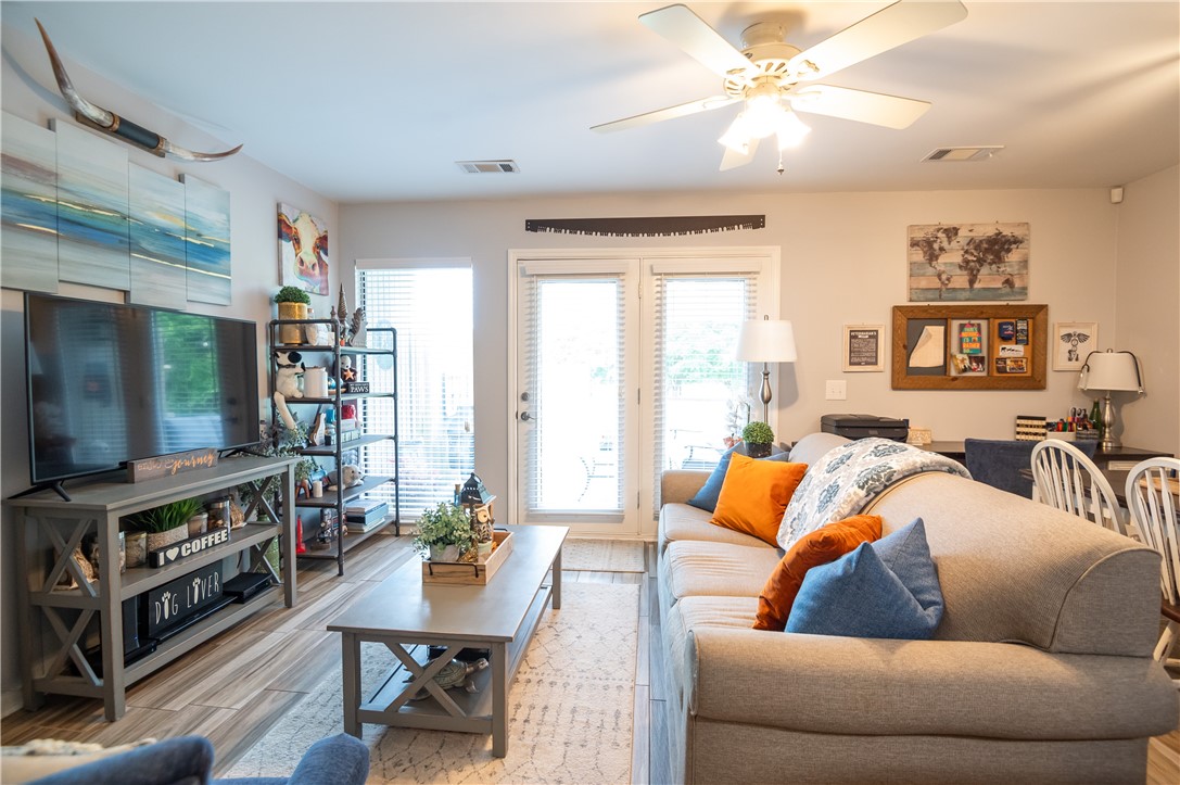 1000 STONEGATE DRIVE E