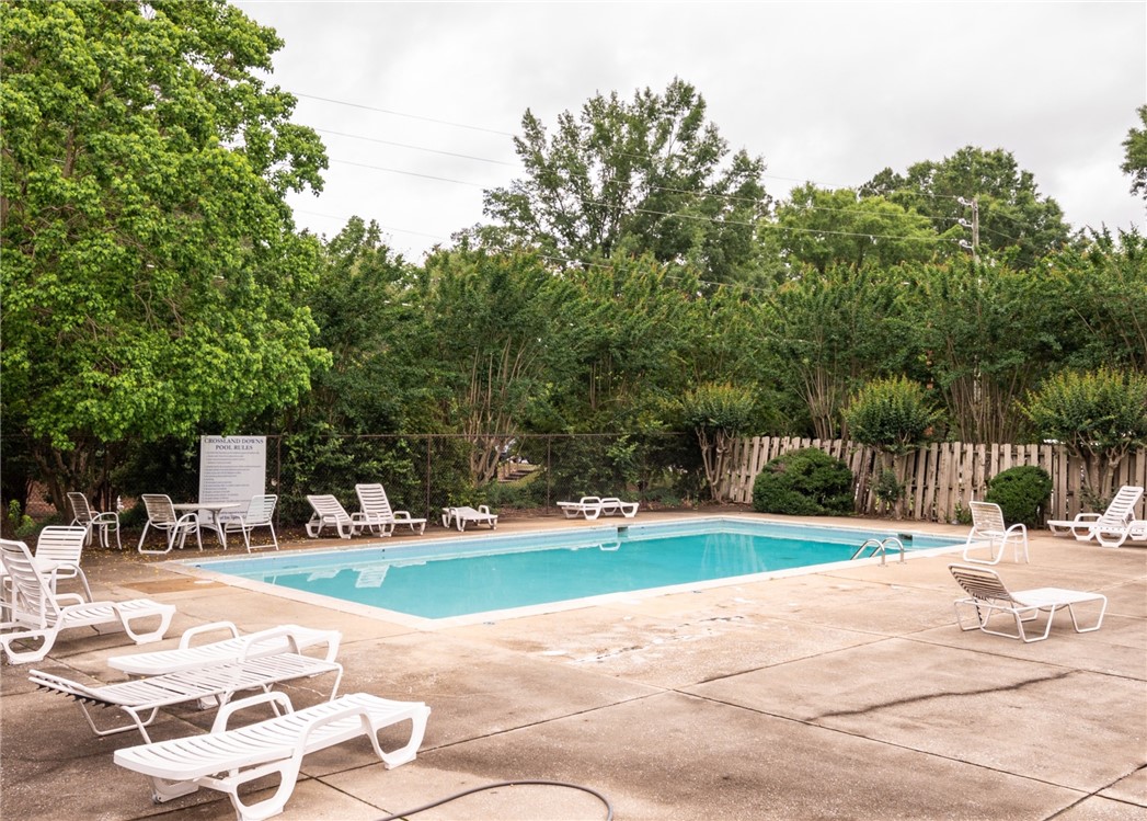 1000 STONEGATE DRIVE E