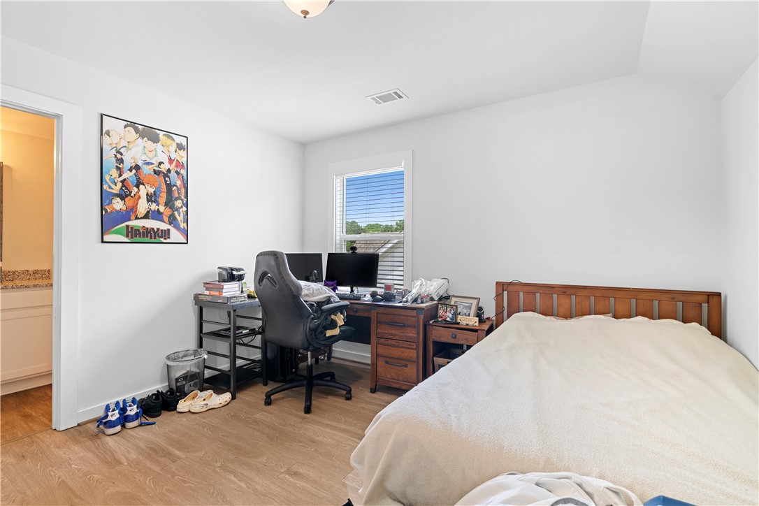 734 NORTHERN VILLAGE COURT